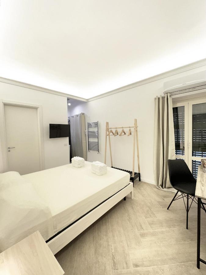 Vicki Vomero Rooms - Napoli Экстерьер фото