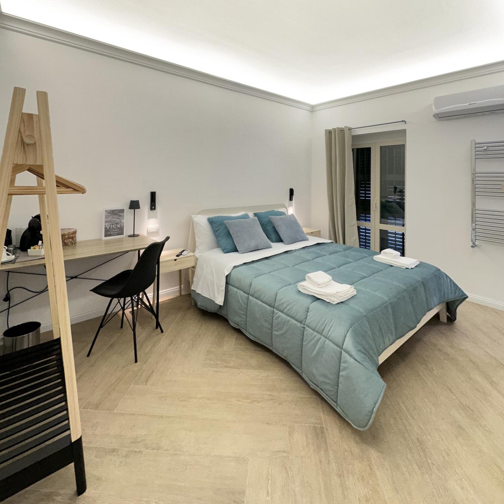 Vicki Vomero Rooms - Napoli Экстерьер фото